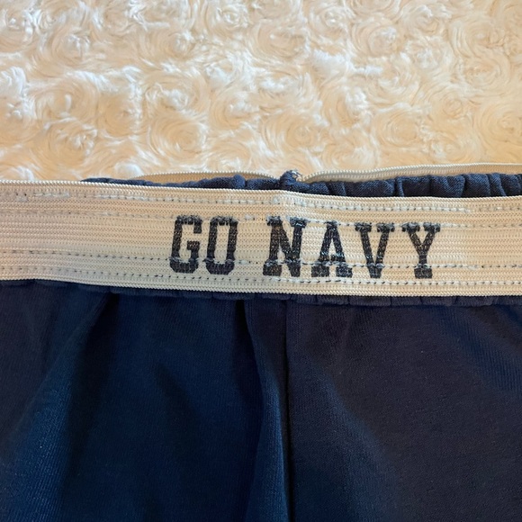 Vintage soffee style United States Naval Academy shorts - Picture 3 of 4
